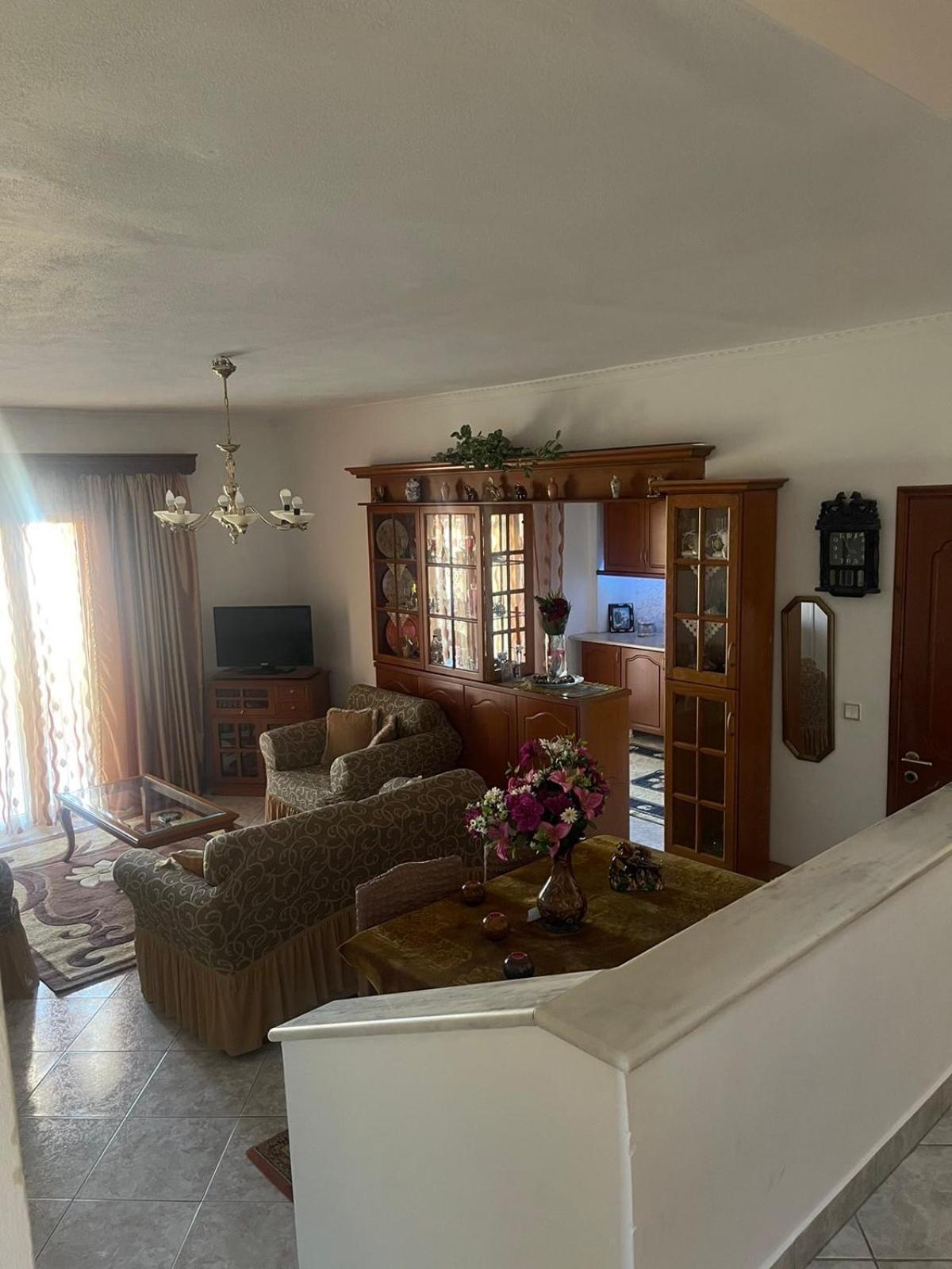 Bright Apartment, Spacious Near The Center ตริกาลา ภายนอก รูปภาพ